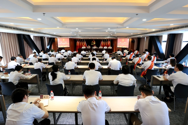 宁波海运召开“七一”表彰大会